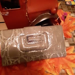 Guess wallet